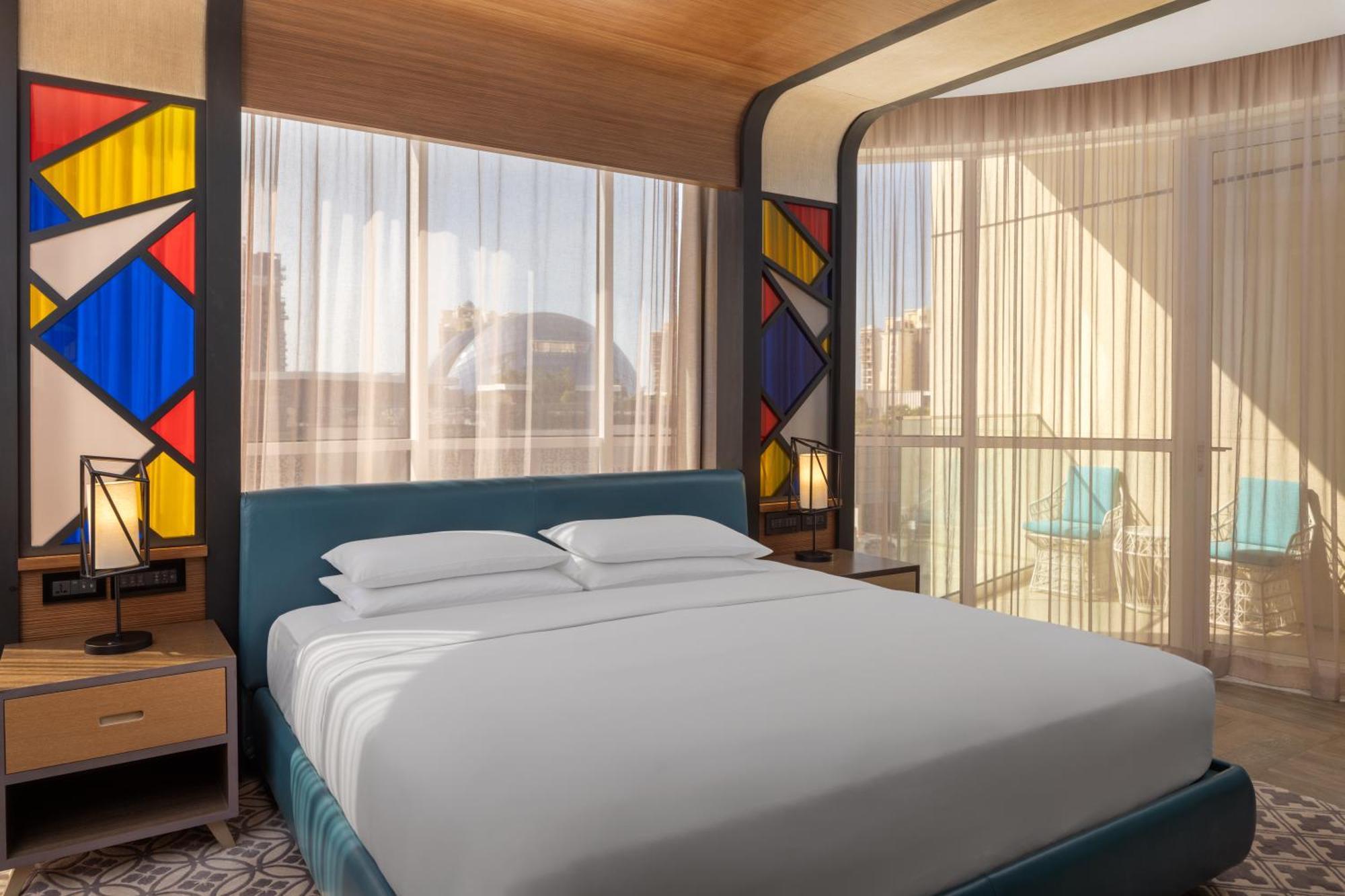 Andaz Dubai The Palm, By Hyatt Hotel ภายนอก รูปภาพ A bedroom at the hotel